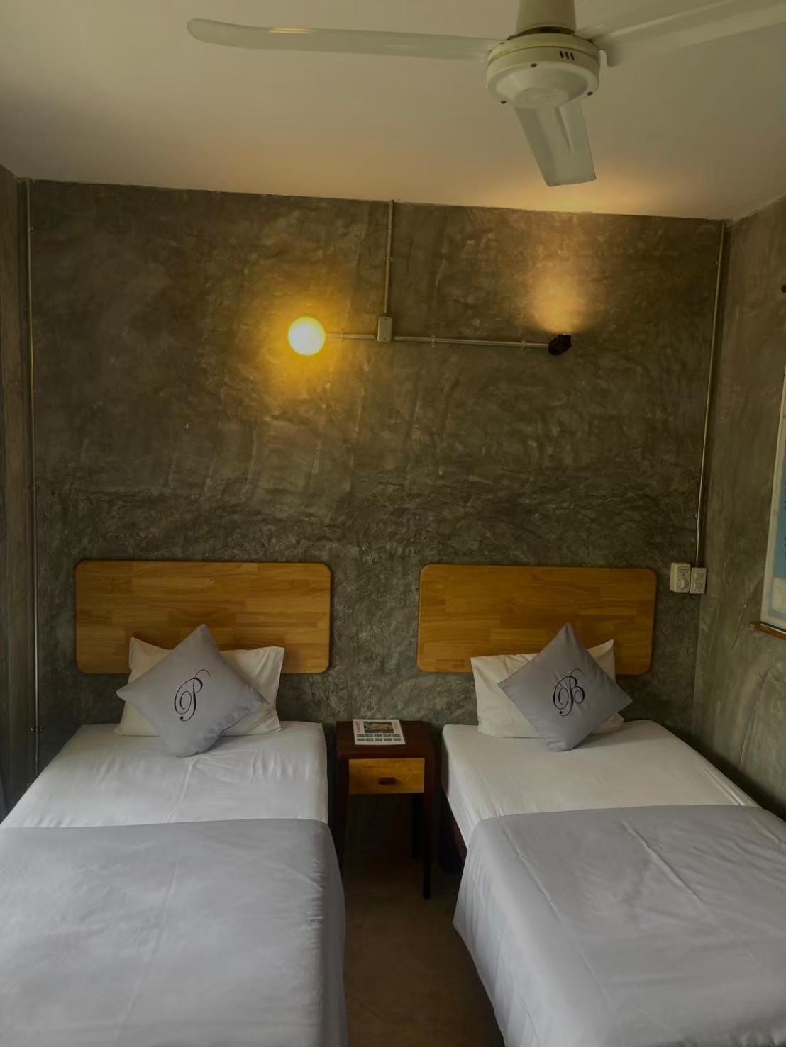 The Picturebook Guesthouse Mae Sot Exteriör bild