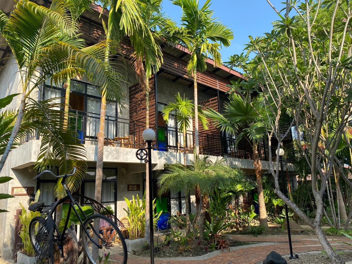 The Picturebook Guesthouse Mae Sot Exteriör bild