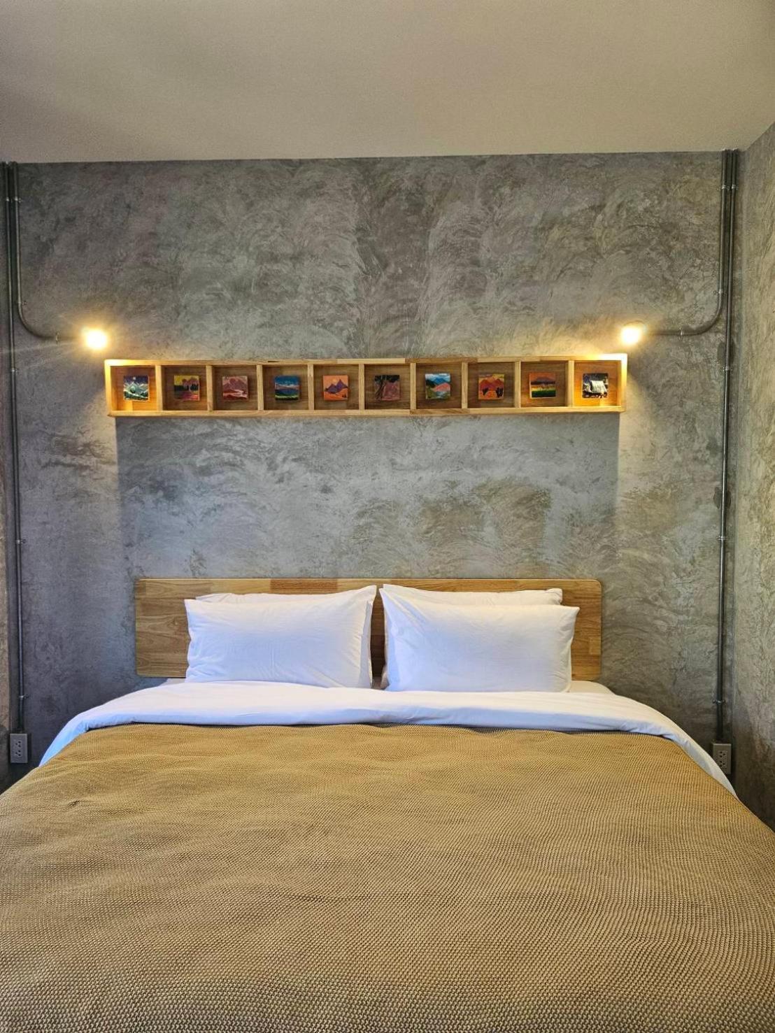 The Picturebook Guesthouse Mae Sot Exteriör bild
