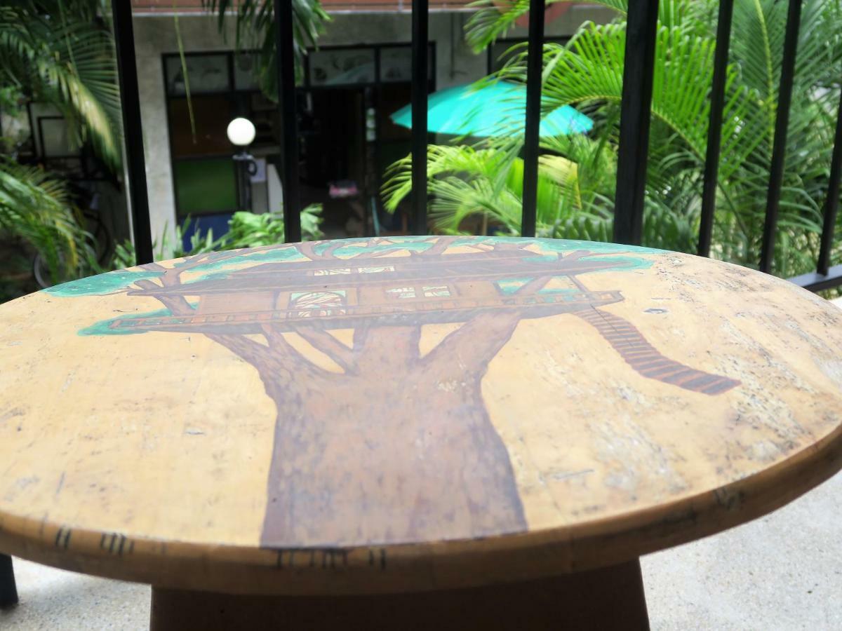 The Picturebook Guesthouse Mae Sot Exteriör bild